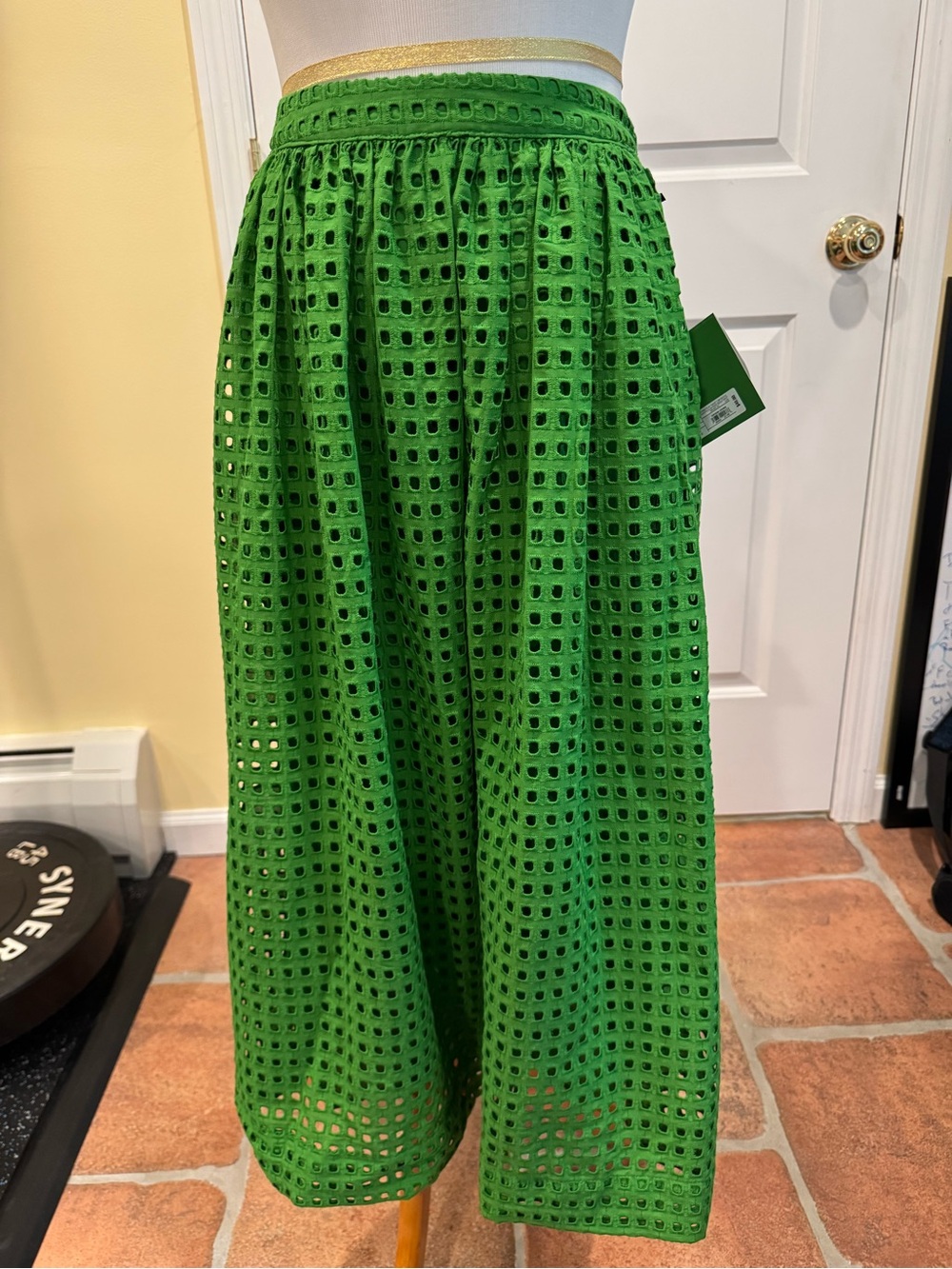 Kate Spade Limited Edition Fully Lined Green Eyelet Matching Vest & Skirt - Picture 7 of 14